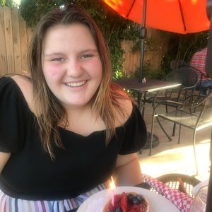 Meet your Posher, Whitney